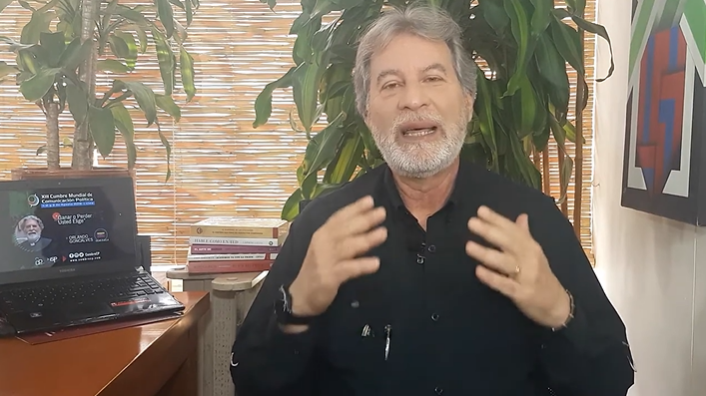 XIII Cumbre Mundial de Comunicación Política. Ganar o Perder: Usted Elige. video Columna