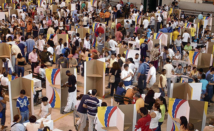 Comunicación política en tiempos convulsos. Video columna #74